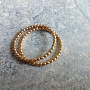 anneaux perlés en Goldfilled 20 € chaque
les 2 /38 €
Taille 52