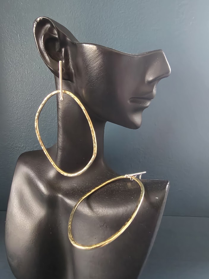 &nbsp;

49 €

BO Laiton martelé et argent